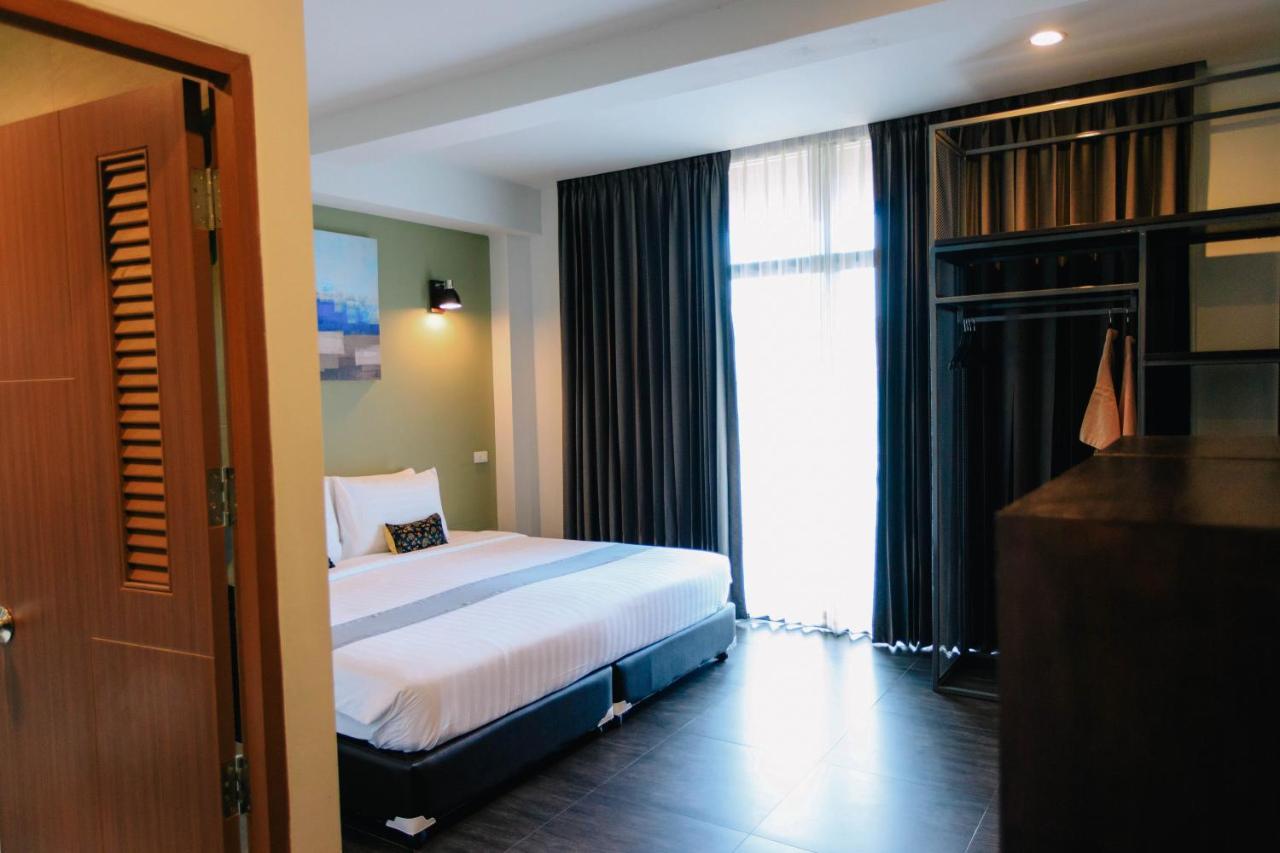 Wealth Boutique Hotel Chiang Mai Exteriör bild