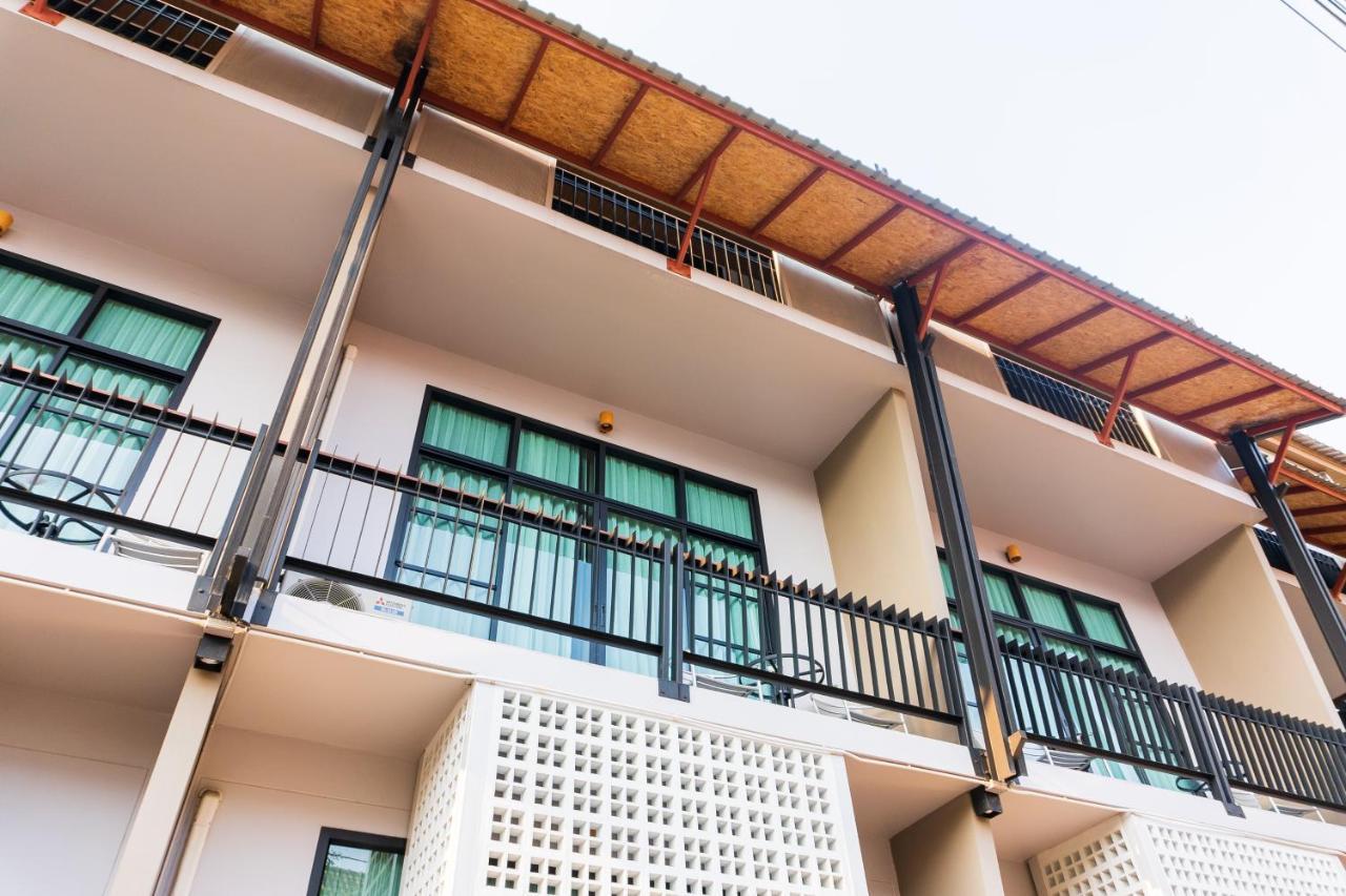 Wealth Boutique Hotel Chiang Mai Exteriör bild