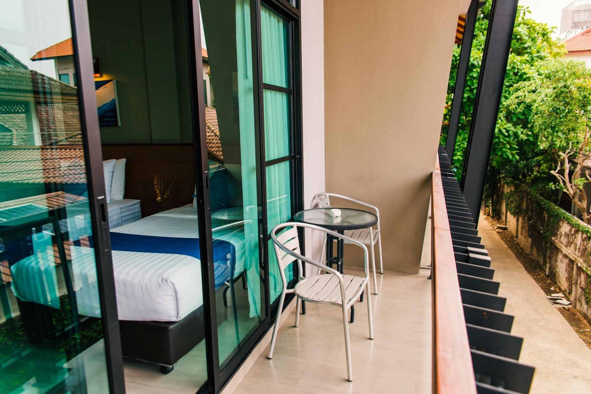 Wealth Boutique Hotel Chiang Mai Exteriör bild